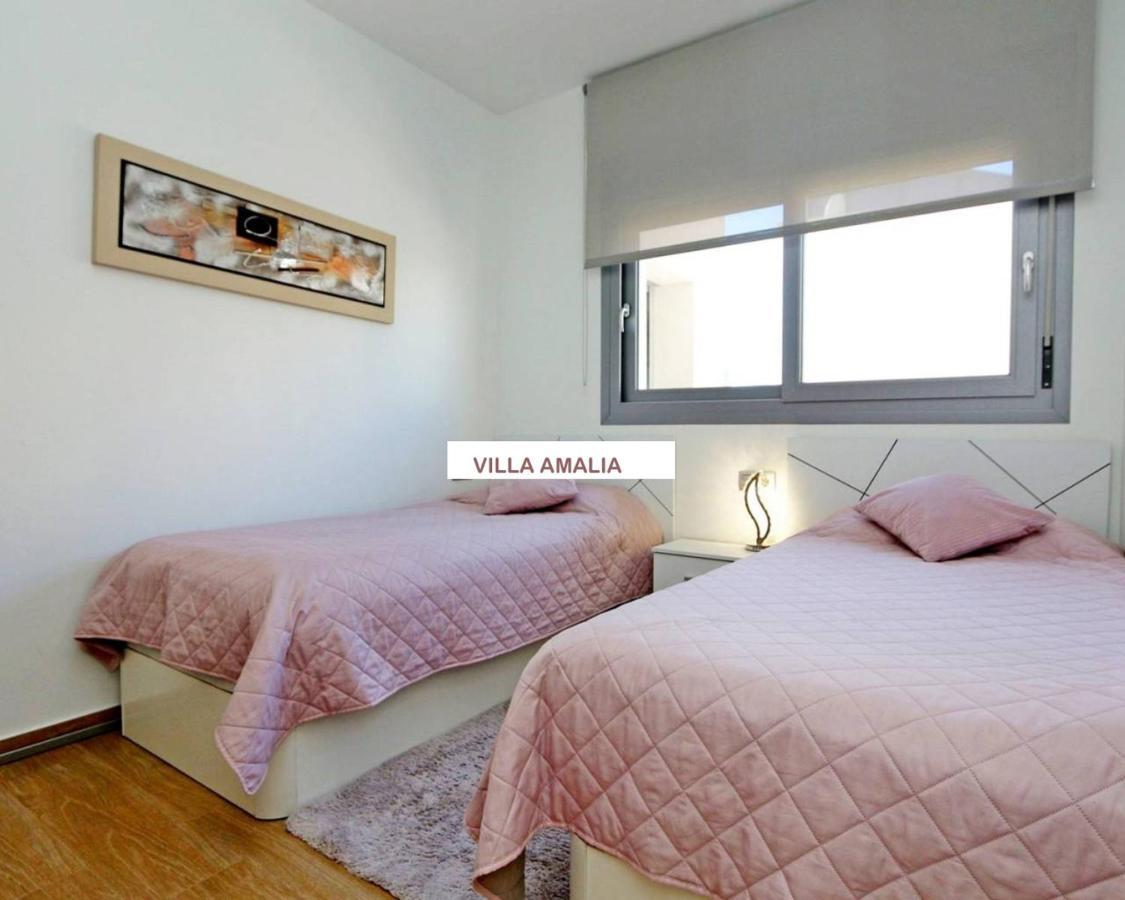 Beach Apartment Amalia Torrevieja Exterior photo
